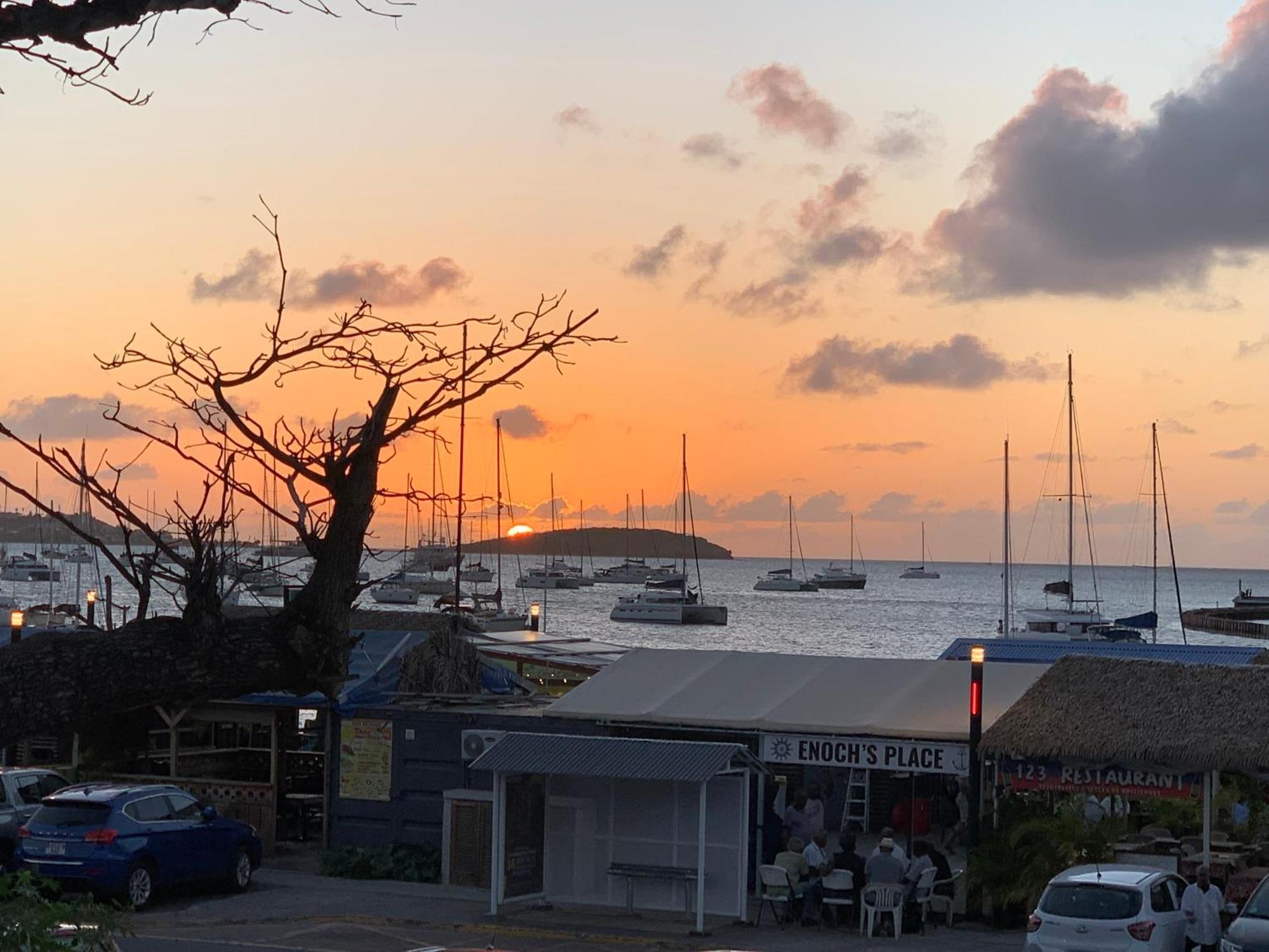Duplex Cosy Au Coeur De Marigot Lejlighed Marigot  Eksteriør billede